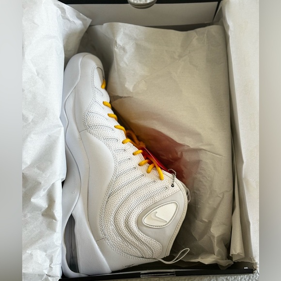 Supreme Men’s Air Bakin athletic shoes